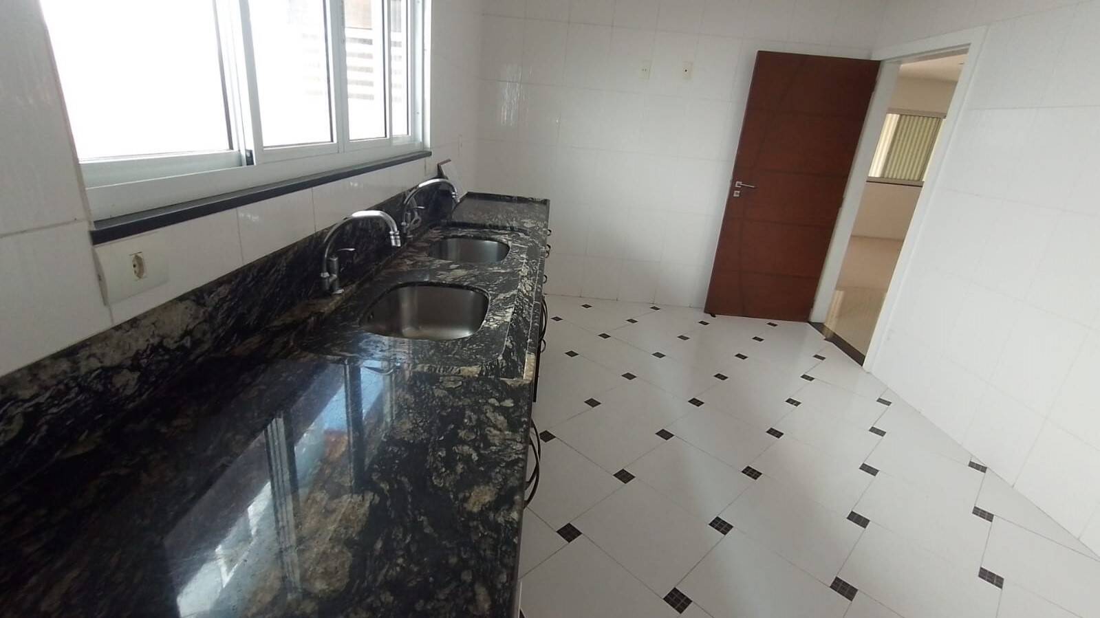 Casa à venda com 3 quartos, 174m² - Foto 30