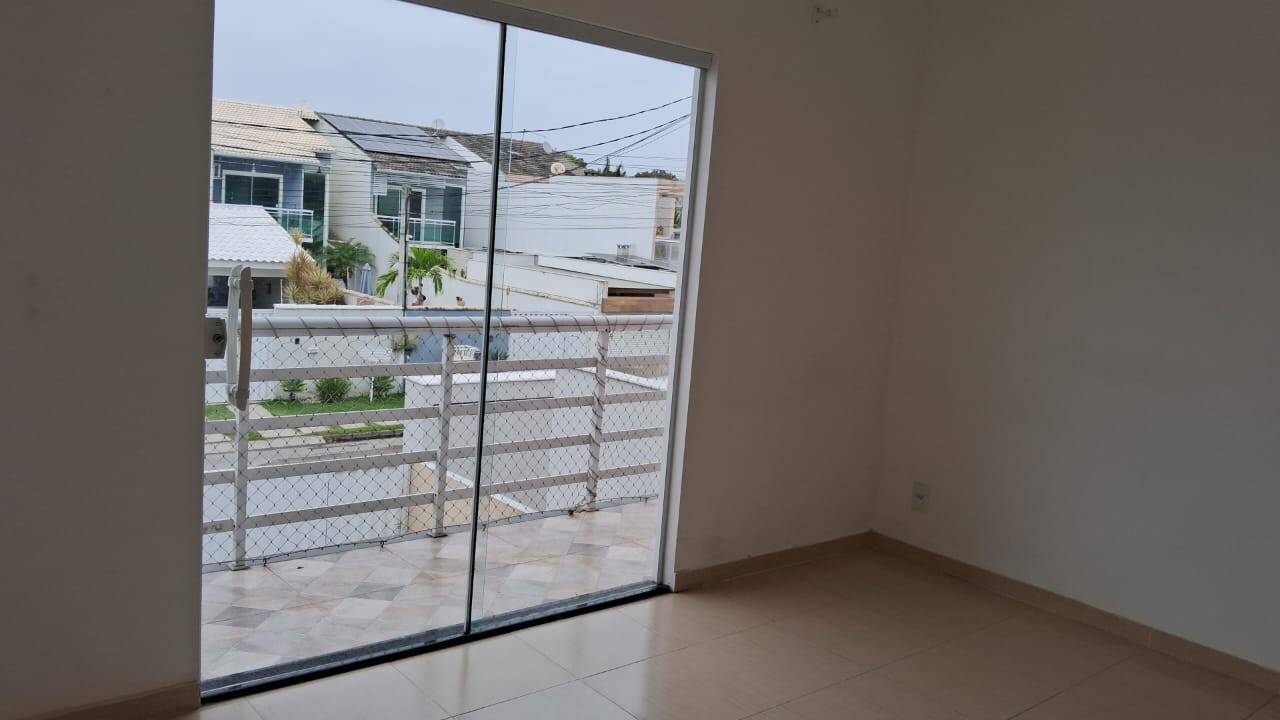 Casa para alugar com 3 quartos, 180m² - Foto 11